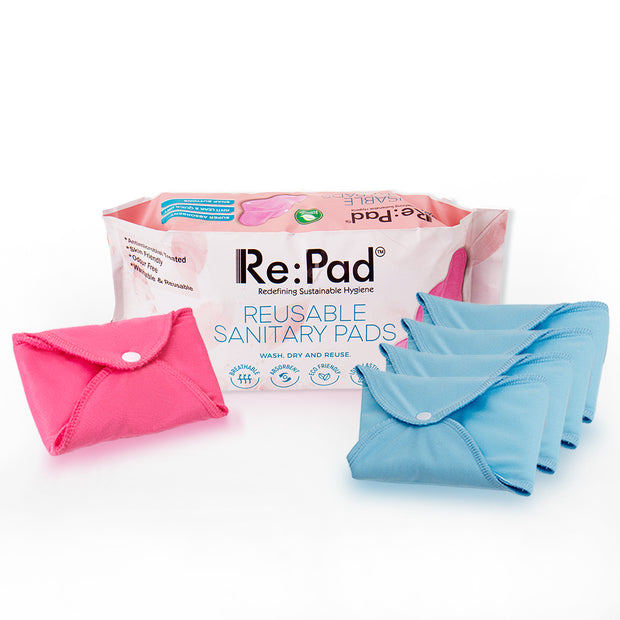 Reusable 1 Maxi sanitary pad for low flow (pink color) + Super Maxi 4 pads for high flow (blue color)